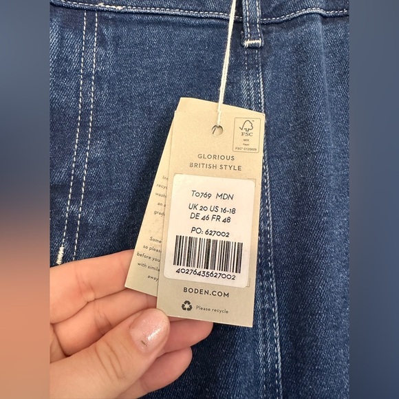 Boden Utility Tapered Leg Cargo Jeans in Blue size 16-18 - Picture 3 of 7